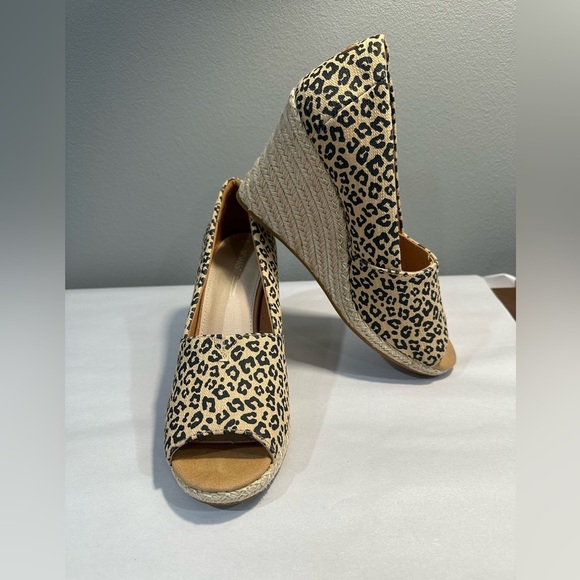 TOMS Leopard Print Michelle Espadrille Wedge Sandals size - Picture 2 of 8